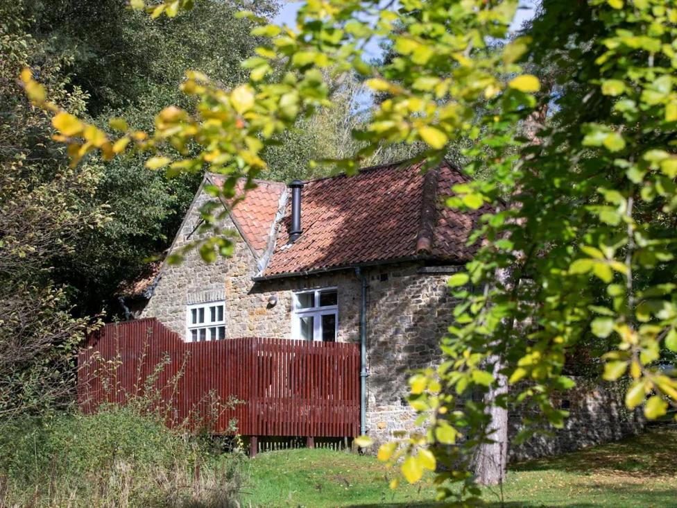Keldy Forest Cabins - Forest Holidays Pickering Exterior foto