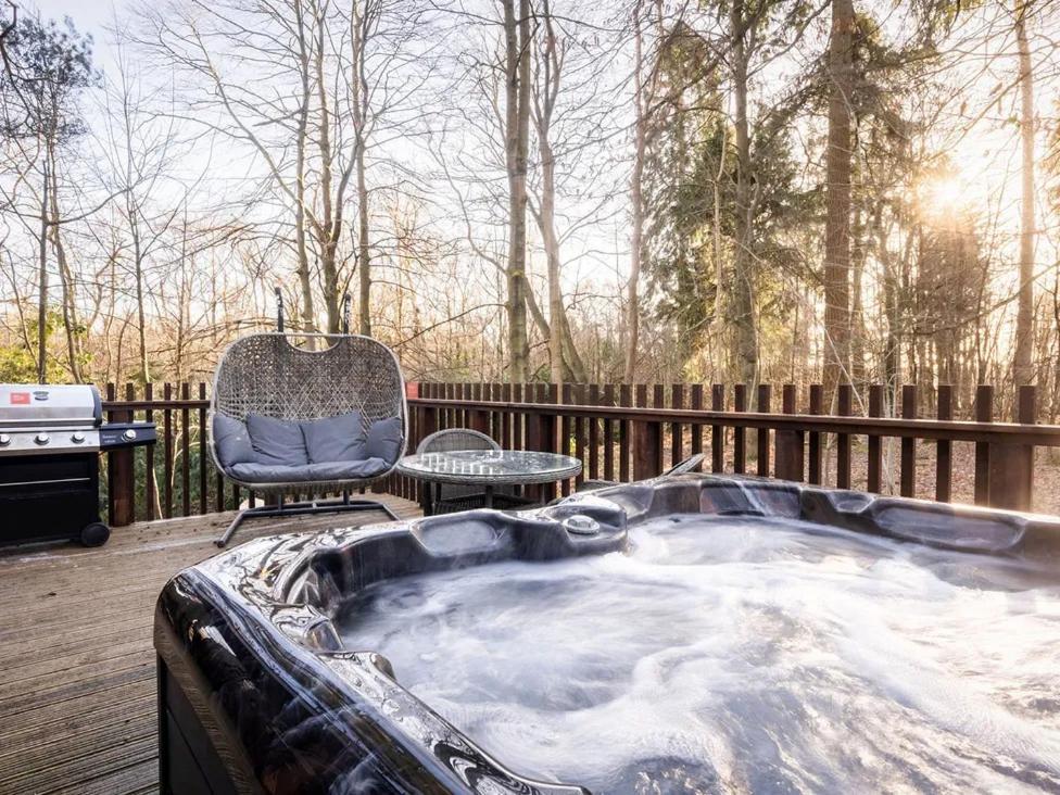 Keldy Forest Cabins - Forest Holidays Pickering Exterior foto