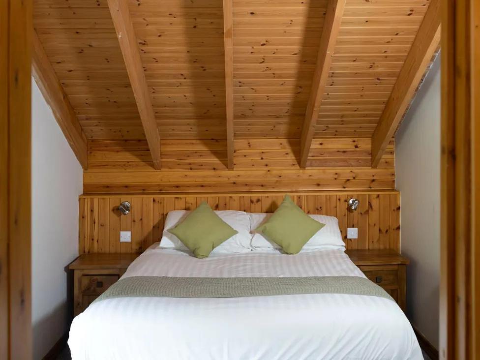 Keldy Forest Cabins - Forest Holidays Pickering Exterior foto